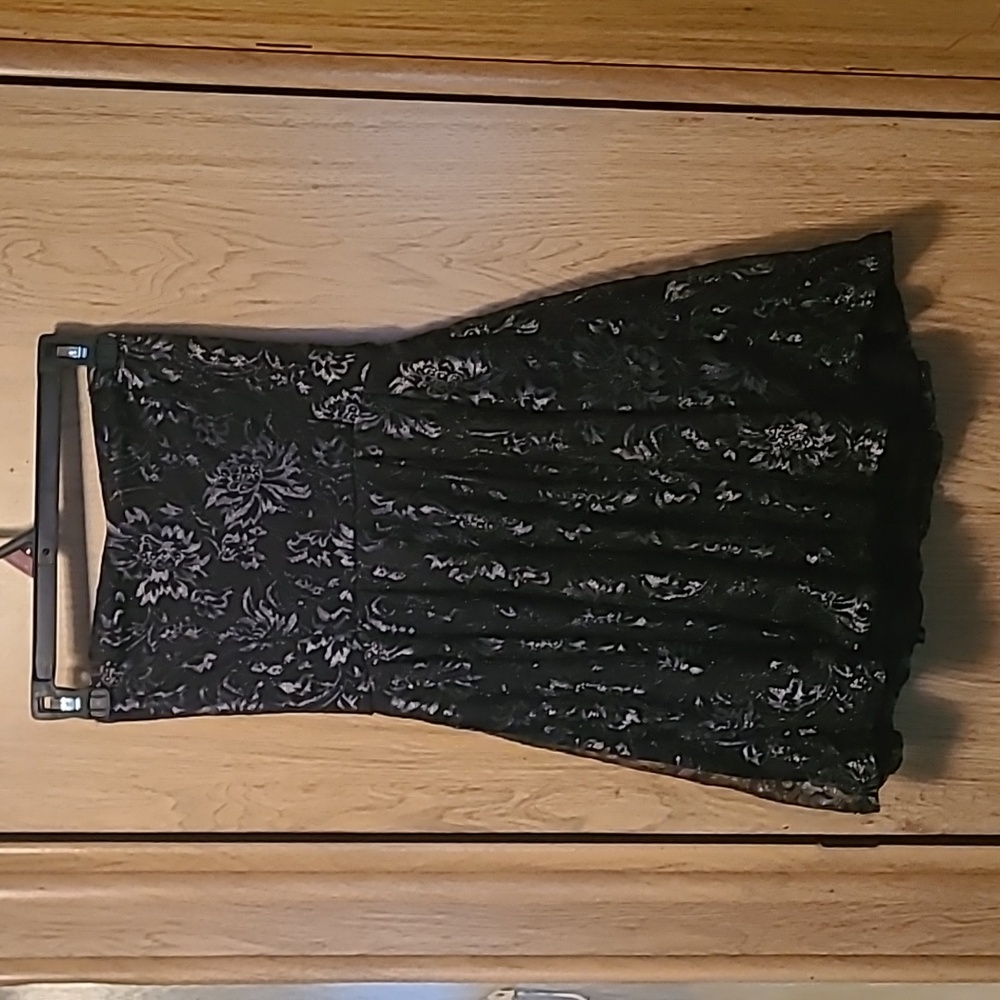 FOREVER 21 sizes s black mini dress